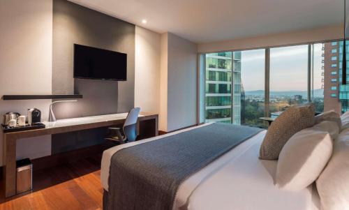 Superior Double or Twin Room with View image 2