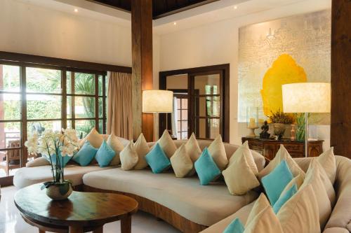 Villa with Private Pool image 4