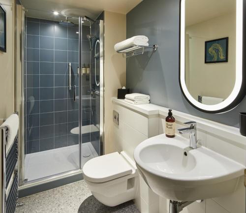 Blueprint Living Apartments -Turnmill Street - main image