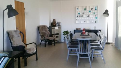 sala de TV, Utsira Overnatting - Fyrvokterboliger in Utsira