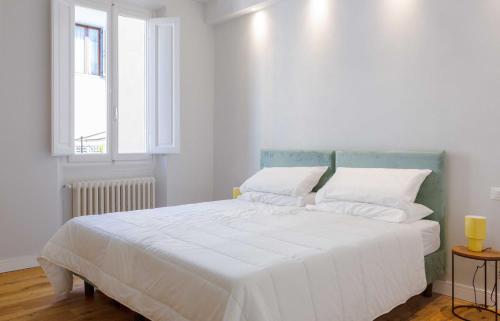 Contemporary Apartment near Lungarno Cellini, Florencia (foto 10)