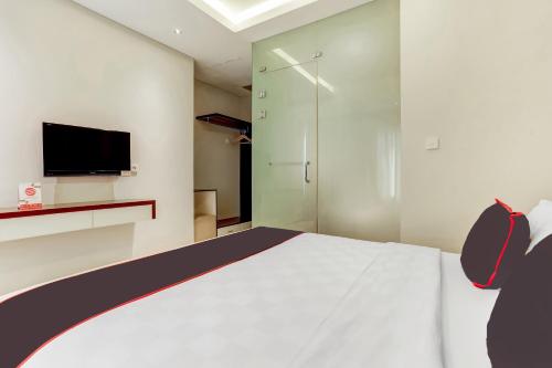 Deluxe Double Room image 7