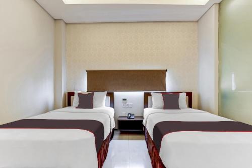 Superior Twin Room image 3
