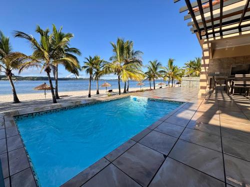 Skats, Luxurious Beachfront house-Villa 44 in Bilene