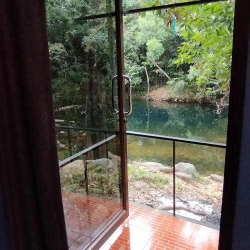 Phen's House in Salak Khok Bay