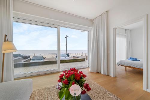 Osean by BLOSS luxe appartement met frontaal zeezicht, binnenzwembad en parking, Middelkerke (photo 11)