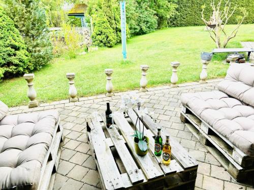 Garden, Maja Ferienwohnung in Lichtenfels-Sachsenberg