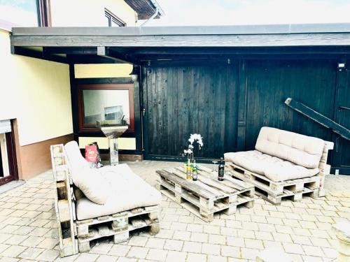 Garden, Maja Ferienwohnung in Lichtenfels-Sachsenberg