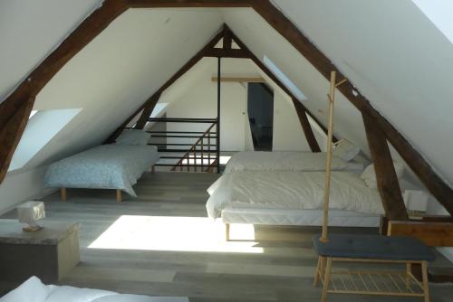 La Maison de Mémé gîte 14 pers aux portes de la Baie de Somme (La Maison de Meme gite 14 pers aux portes de la Baie de Somme) in 維默地區圖爾