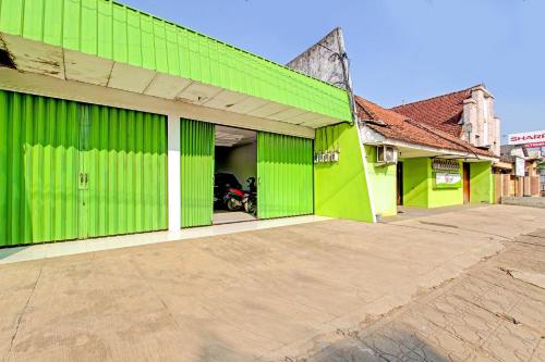 Entrance, SPOT ON 91521 Mayong Guesthouse in Jepara