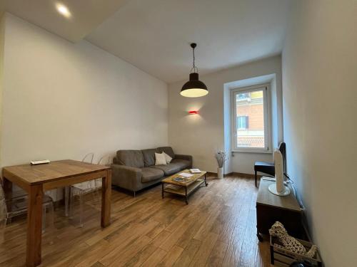 La Dolce Vita - Luxury Colosseum Boutique Apartment, Roma (foto 3)
