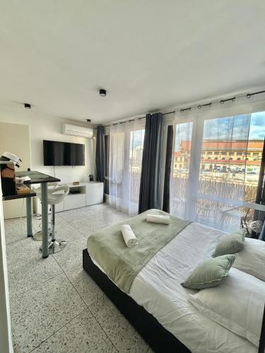 Studio devant la gare Saint-Charles, Marseille (Foto 2)