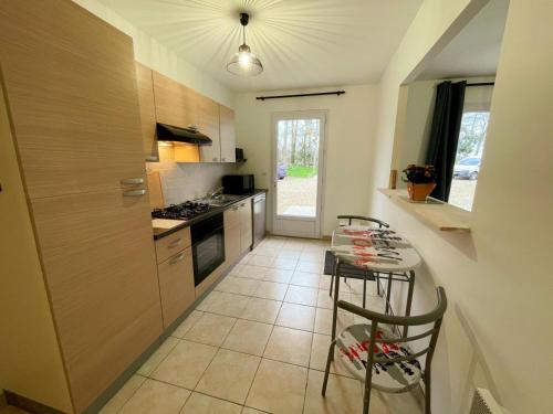 Gîte de plain-pied en Touraine avec grand jardin et parking - FR-1-381-613 (Gite de plain-pied en Touraine avec grand jardin et parking - FR-1-381-613) in Courcelles-de-Touraine