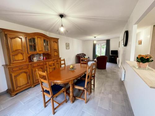 Gîte de plain-pied en Touraine avec grand jardin et parking - FR-1-381-613 (Gite de plain-pied en Touraine avec grand jardin et parking - FR-1-381-613) in Courcelles-de-Touraine