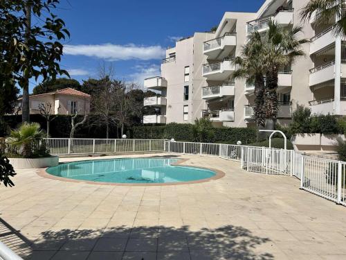 Appartement moderne à Saint-Raphaël, 2 chambres - FR-1-226A-204