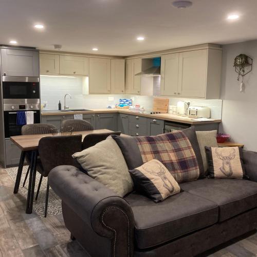 virtuve, The Stables At Eastmoor Farm Large Luxury 2 Bed Cottage with Big Family Bedroom Dog Friendly Secure  in Freistorpa