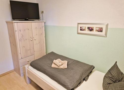 1 twin bed