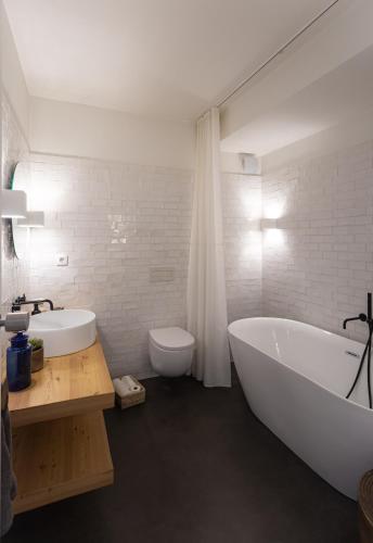 Contemporary Apartment Avenida da Liberdade, Lisbon (photo 8)