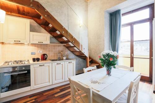Albizi Masaccio Apt 315