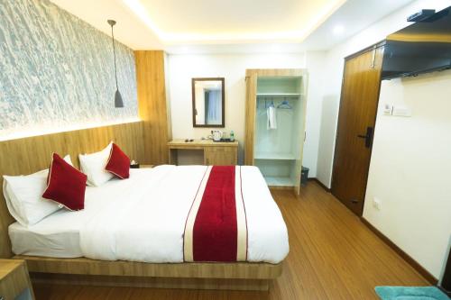 Deluxe Double Room room in Hotel Namaskar