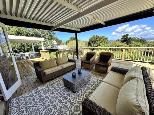 Castaway - Home away from home in Hunter's Home