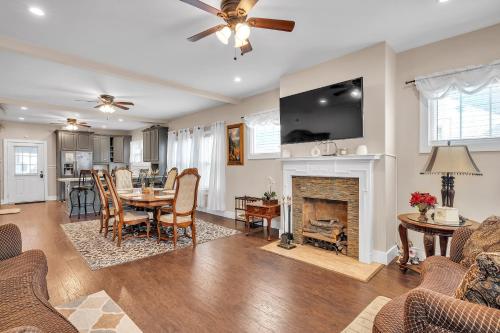 The Cozy Nest Near Wilder Park home