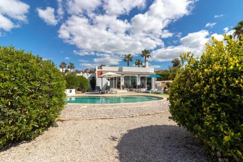 設施, Casa Colly in 卡沃埃魯城中心