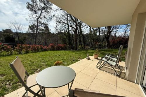 Cosy flat - Garden - Swimming pool, Valbonne (foto 6)