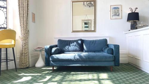 Hotel 63