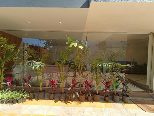 ردهة, Hotel H Square Andheri Lokhandwala in مالاد