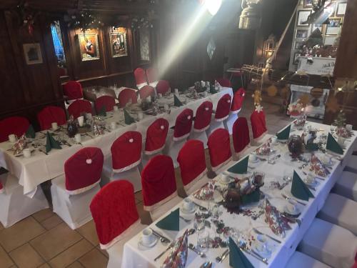 Noclegi I Restauracja Zodiak in Skidzin
