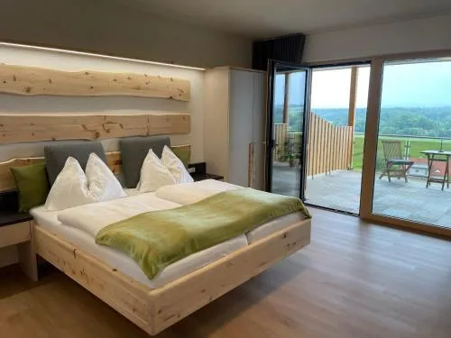Gästezimmer Weinhof Tropper in Hütt, Österreich