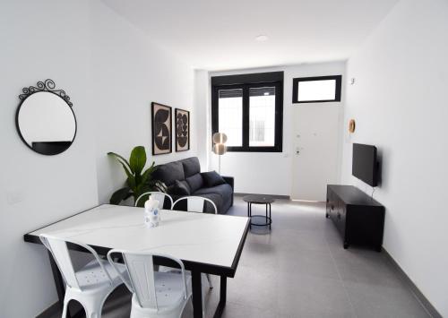 Two-Bedroom Apartment room in Letmalaga Study Stay