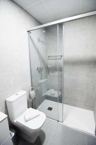 One-Bedroom Apartment image 4