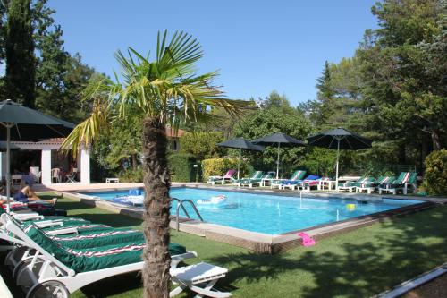 Residence Miro, gites climatises avec piscine et tennis - 수영장