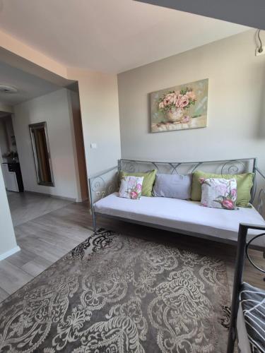Two-Bedroom Apartment image 6