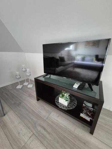 Two-Bedroom Apartment image 3