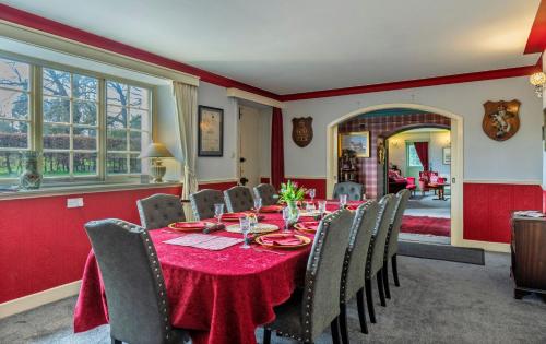 Seadmed, Finest Retreats - White House Retreat in Aberchirder
