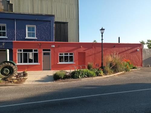 Country home with a Pub, Restaurant & Brewery onsite ! in Clane