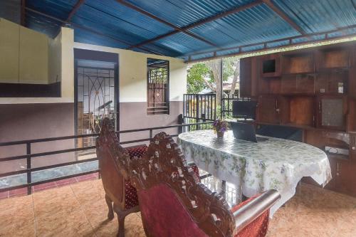 Előcsarnok, Hotel O Priska Kost Dan Homestay in Tikala