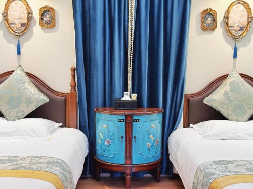 Double Room image 4