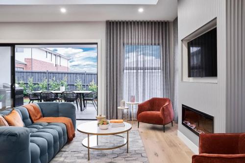 Sunbury Luxury - The Perfect Family Entertainer in Sunbury