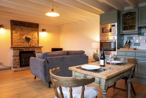 Hotelli välisilme, Brosterfield Cottage - two bedroomed option in Foolow