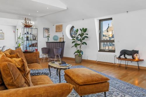 160m2 Penthouse in the City Centre with a balcony and the city view, Luxemburgo