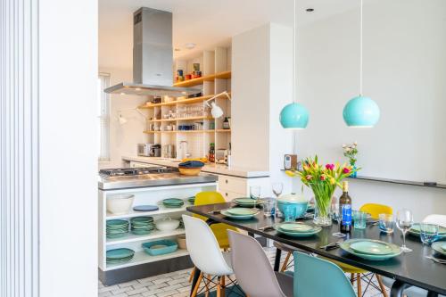 外部景觀, Edinburgh House in 奧爾德伯勒