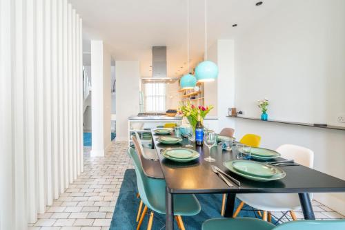 外部景觀, Edinburgh House in 奧爾德伯勒