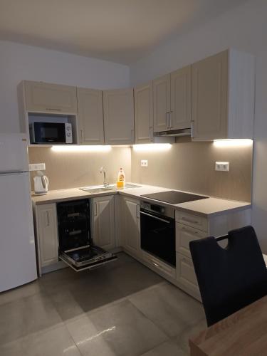 Cocina, ORCHIDEA PREMIUM Apartment in Hévíz