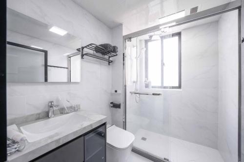 Shanghai Lemon Deluxe Room 南京西路步行街 Shanghai Lemon Deluxe Room 南京西路步行街