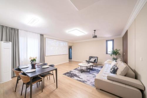 上海柠檬汁民宿 Shanghai lemon juic B&B-Shanghai Lemon Deluxe Room 外滩南京西路步行街Accept Credit - card - Shanghai 上海柠檬汁民宿 Shanghai lemon juic B&B-Shanghai Lemon Deluxe Room 外滩南京西路步行街Accept Credit - card - Shanghai