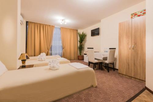 Hotel-Restaurant DIMAX in Brestovitsa
